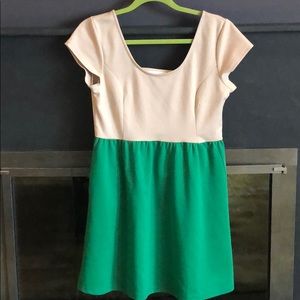 Boutique Dress in Green/Tan Size Large